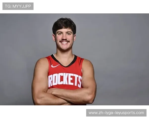 火箭队官方照片与训练图集精选